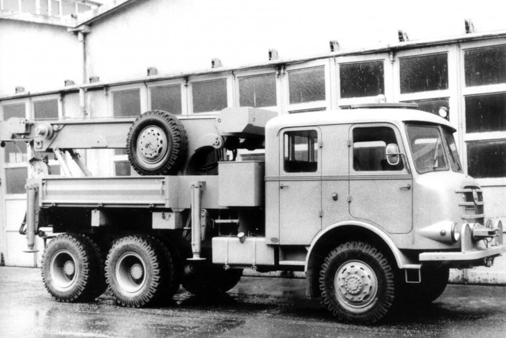 Vehicle during delivery at the Gräf & Stift manufacturing plant in Vienna
