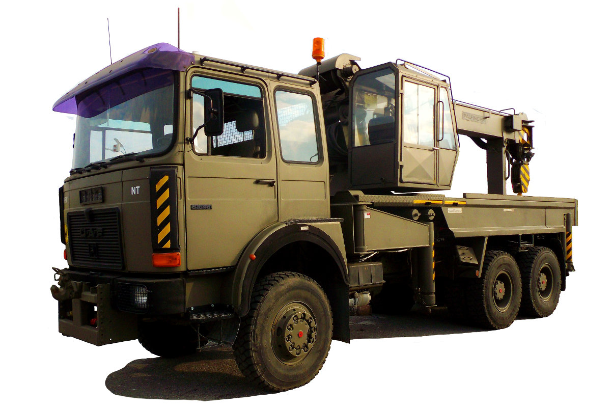 High-Mobility Recovery Vehicle, D, 6 t, ÖAF 32.281 FDA with Telescopic Crane PK 30.000 T and Dual Recovery Winch TR 080