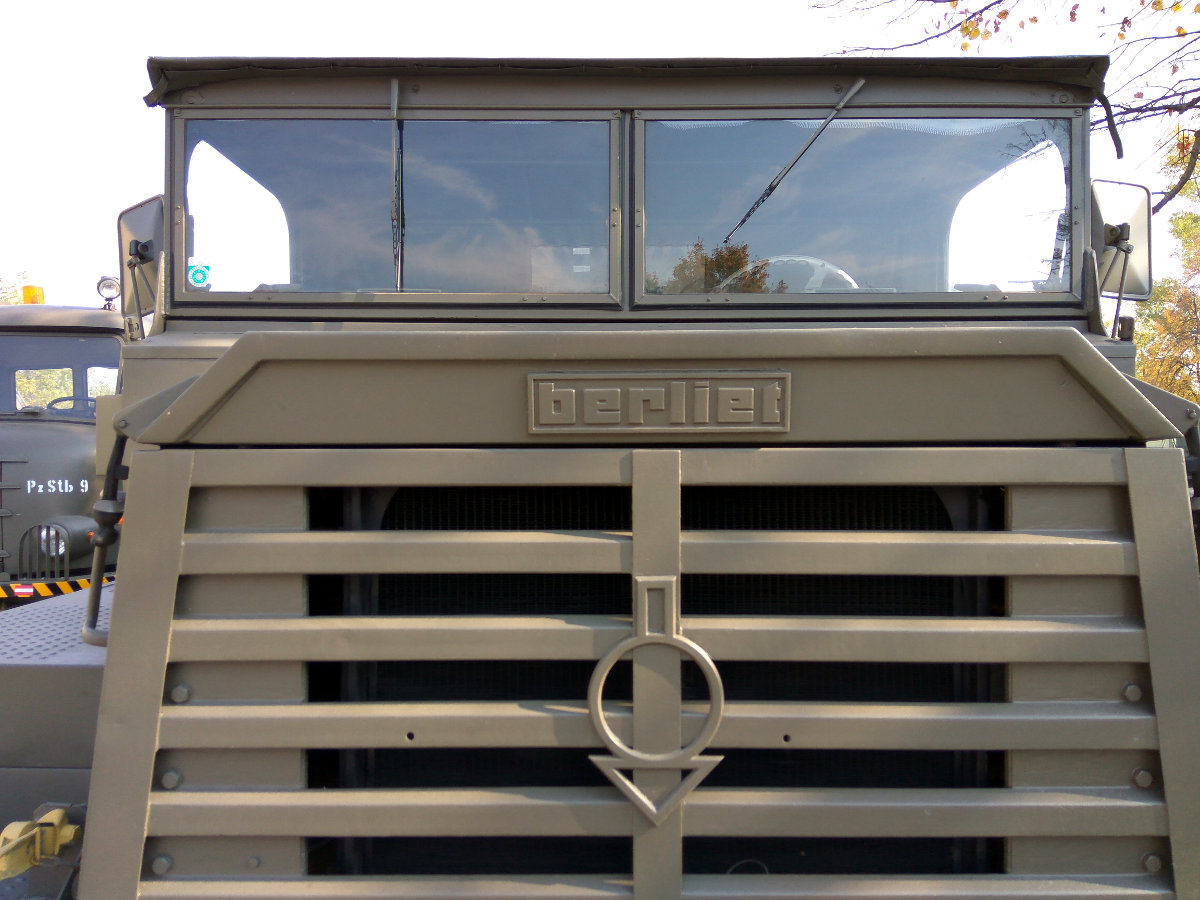 Still considered to be an “exotic” vehicle among Austrian Army motorization: Berliet GBC 8MT from 1968