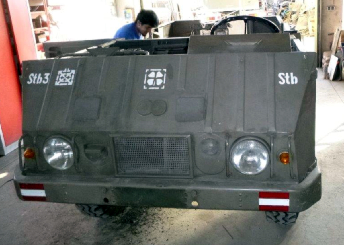 Vehicle front before full restoration with the tactical markings of the 3rd Staff Tank Battalion