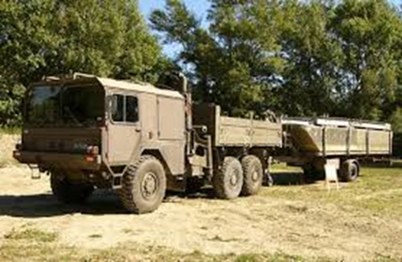 G3 of the Army Engineer School with bridge ponton trailer (photo courtesy doppeladler.com)