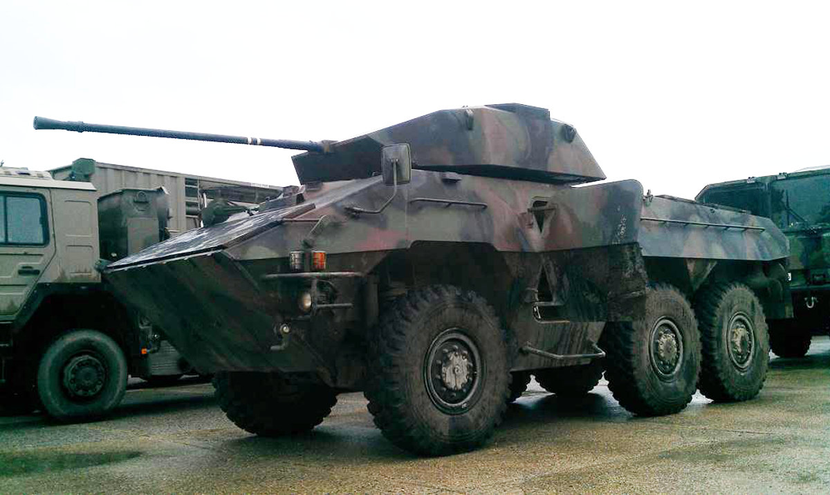 ÖAF wheeled APC (“GAF – Gepanzertes Aufklärungs-Fahrzeug“), based on the 6x6 sLKW chassis