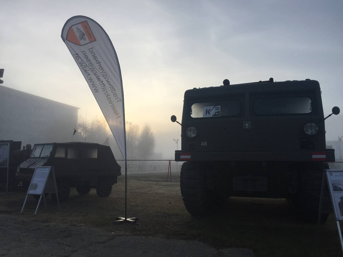 Morning fog still enshrouds the vehicles, but soon perfect sunshine should accompany the meeting