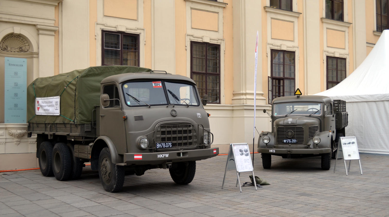 Steyr 680 M3 und Steyr 480 auf der Freyung im Zentrum Wiens