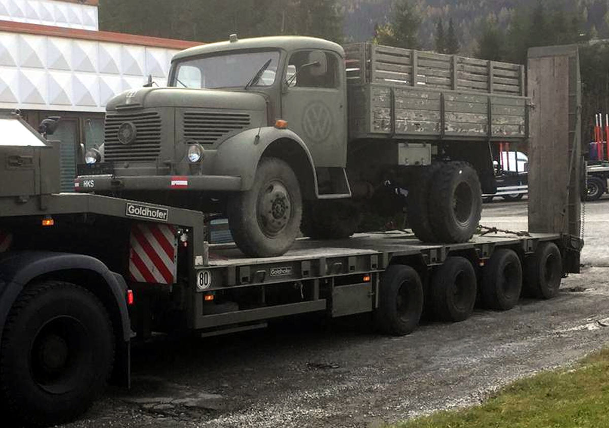 Glücklich verladen für die Heimfahrt im steirischen Morgennebel