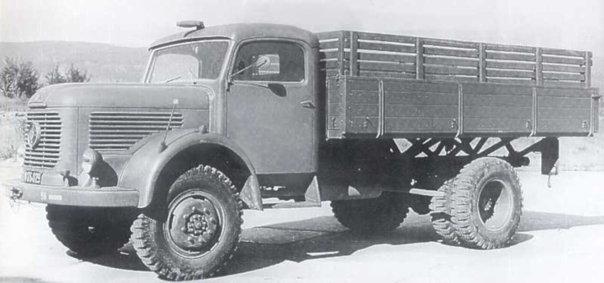 Steyr 580g/Allrad auf dem Garagenvorplatz der Heereskraftfahrschule