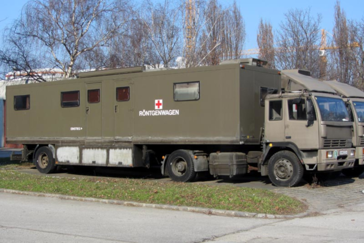 Tractor/trailer unit at the time of discharge from active service in the Army Logistics Center Vienna