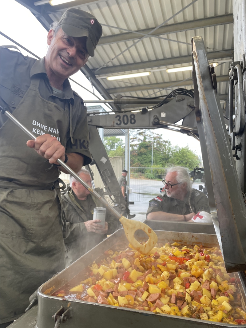 Gulasch for 400 people on each of the two days (and no, we don't need an excavator to handle the ingredients - yet). Gulasch for 400 people on each of the two days (and no, we don't need an excavator to handle the ingredients - yet).