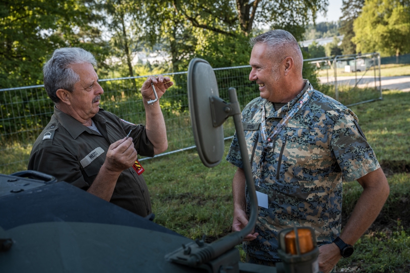 Old NCOs remembering driver training lessons Old NCOs remembering driver training lessons