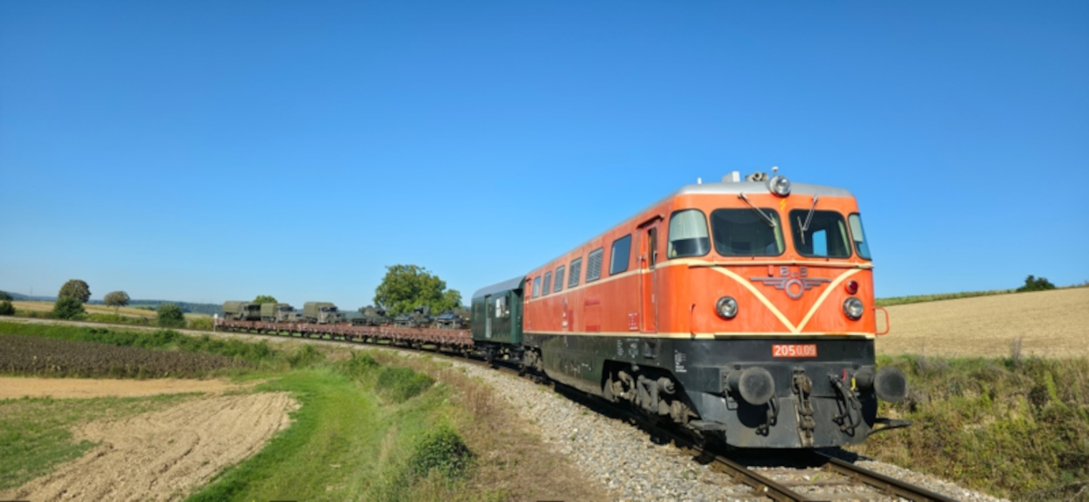 Militärzug zum Jubiläum "70 Jahre Bundesheer"